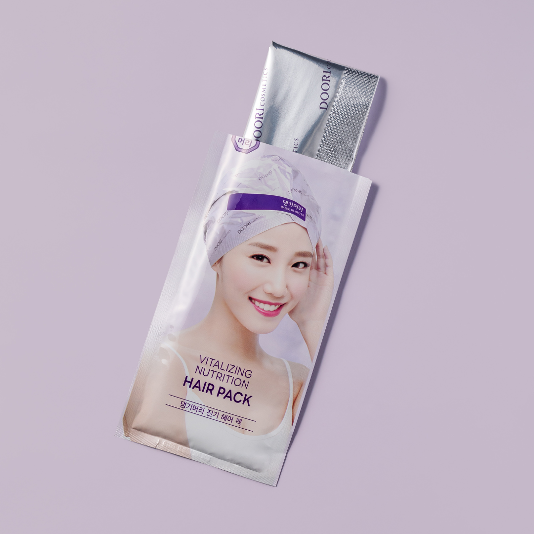 Daeng Gi Meo Ri - Vitalizing Nutrition Hair Pack with hair cap